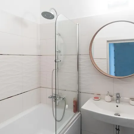 Porta Fortuna Apartment *