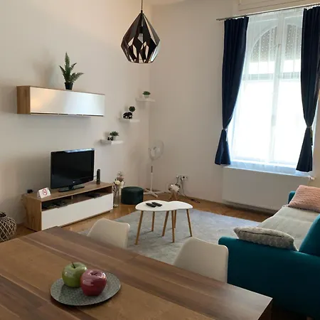Porta Fortuna Apartment